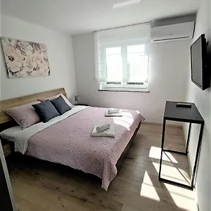 https://apartman-dori.pula-hotels.org